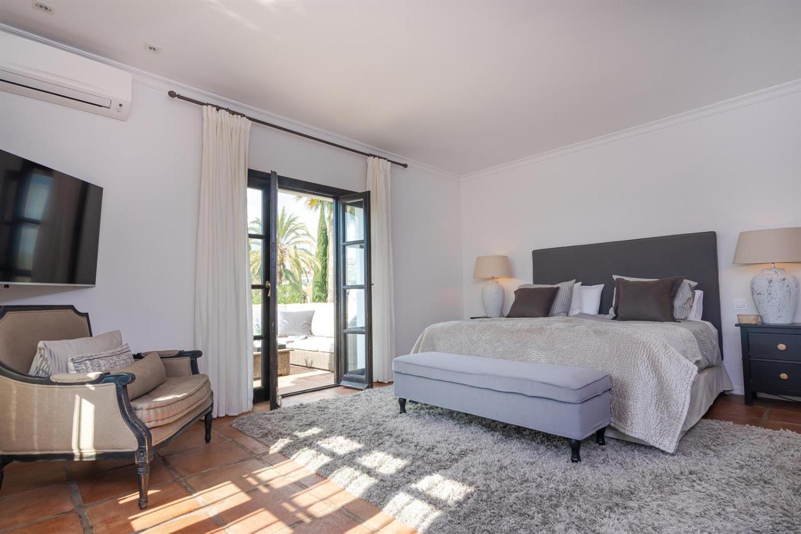 Luxury Villa In Marbella Golden Mile Экстерьер фото